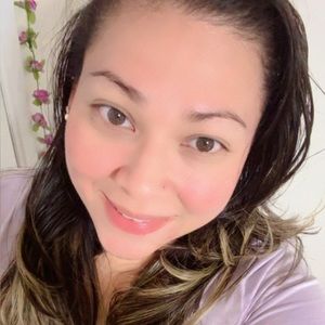 Meet your Posher, Eleana mariela